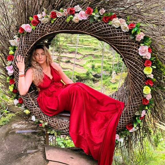 Meet your seller - Picture 1 of 6